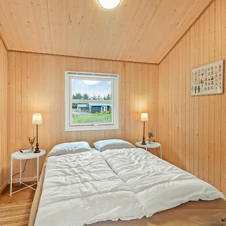 Zuhra - 250m From The Sea By Interhome